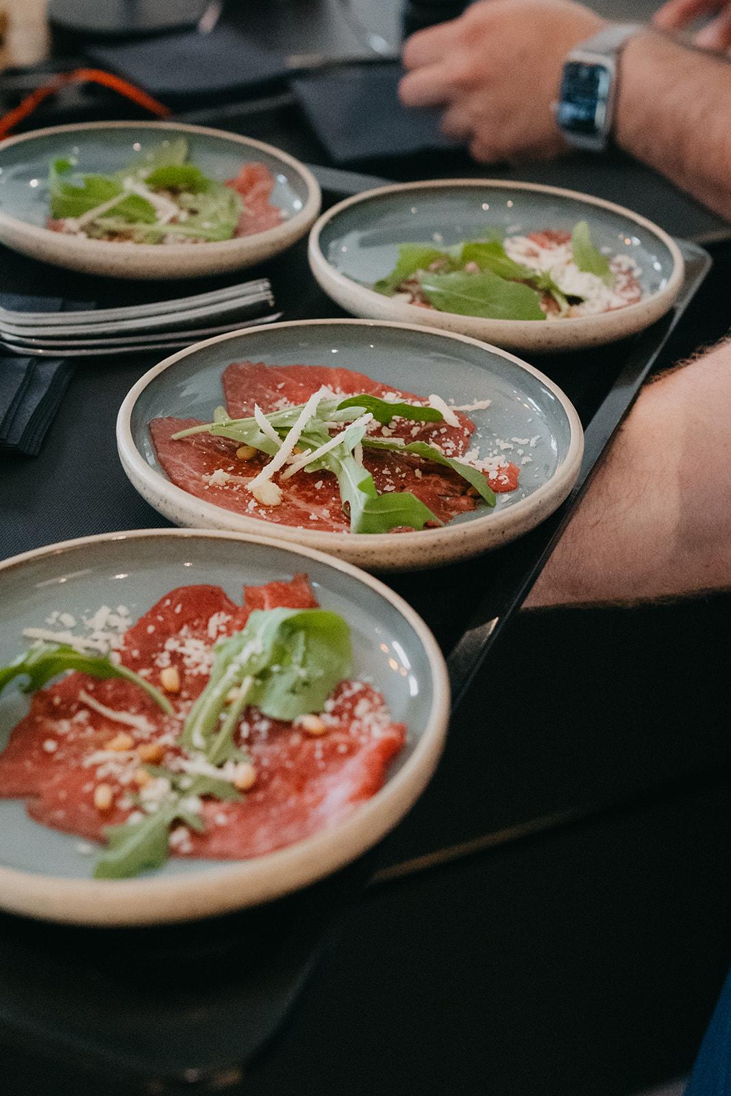 Stilvoll angerichtetes Private Dinner von Lions Cuisine